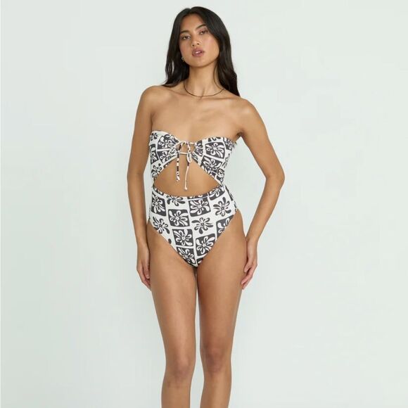 Billabong UR A Legend Andrew 1pc Swimsuit - Picture 1 of 9